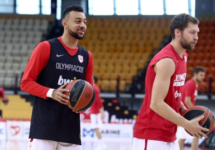 Πανέτοιμοι οι «ερυθρόλευκοι» (pics)