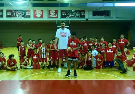 Ο Μιλουτίνοφ στο Summer Camp 2019! (pics+vid)