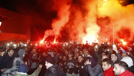 Παροξυσμός και αποθέωση για τον παικταρά! (vids+pics)