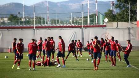 Ξεκίνησε την προετοιμασία για Βόλο, ρεπό για τους διεθνείς