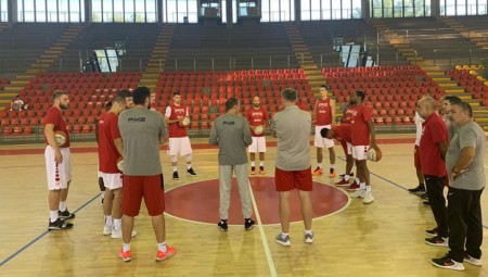 Προπόνηση στη Λούκα ο Ολυμπιακός (pics)