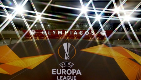 Η UEFA πόσταρε τον Ναό! (photo)