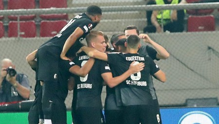 Φράιμπουργκ: Κυρίαρχη και 2-0 στο ημίχρονο!