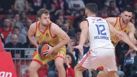 Bεζένκοφ: Το πιο «αθόρυβο» του double-double (video)