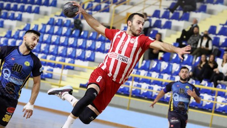 Παπαβασίλης: «Ούτε έναν βαθμό»!