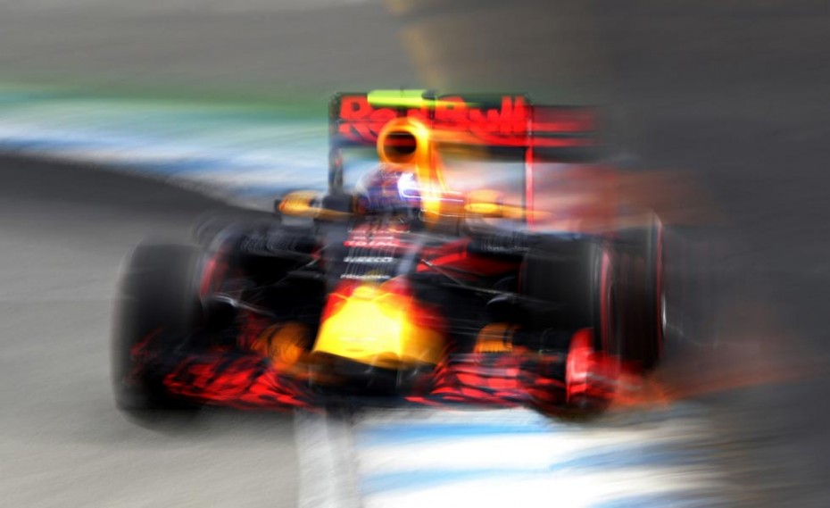 Η Renault βοήθησε τη Red Bull