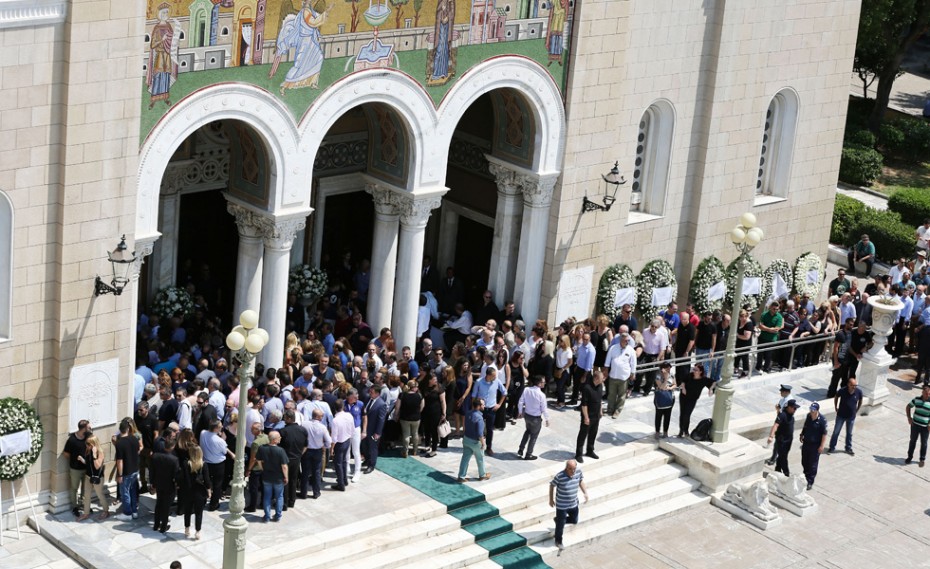 Εκπρόσωποι του Ολυμπιακού στην Ιερά Μητρόπολη