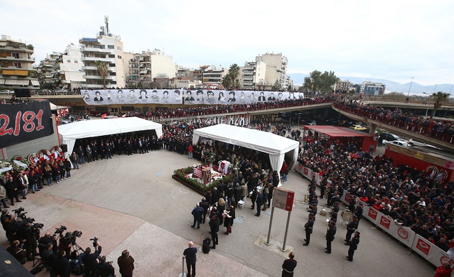 «Δεν φύγατε ποτέ από κοντά μας...» (vid, pics)