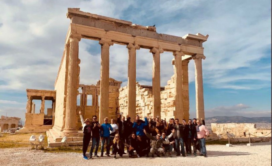 Βόλτα στην Ακρόπολη η Μπάγερν (video)