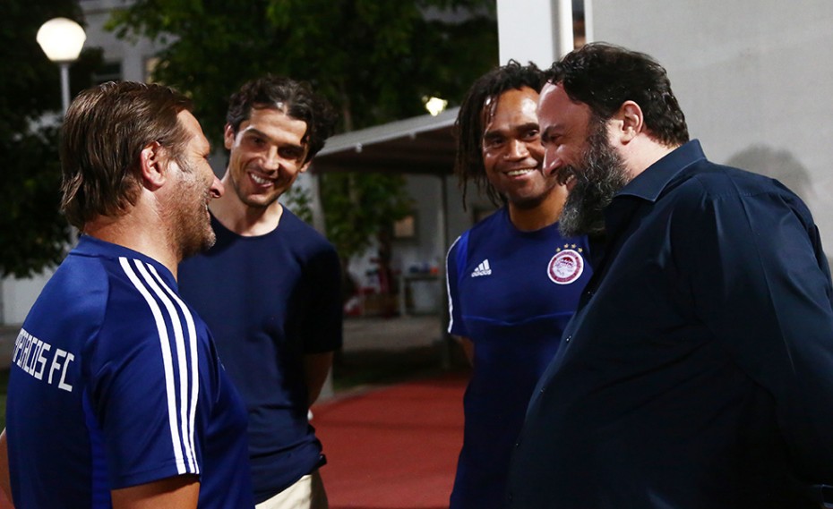 «Πρωτάθλημα, Κύπελλο και... Champions League. Όλα για τον Ολυμπιακό μας»