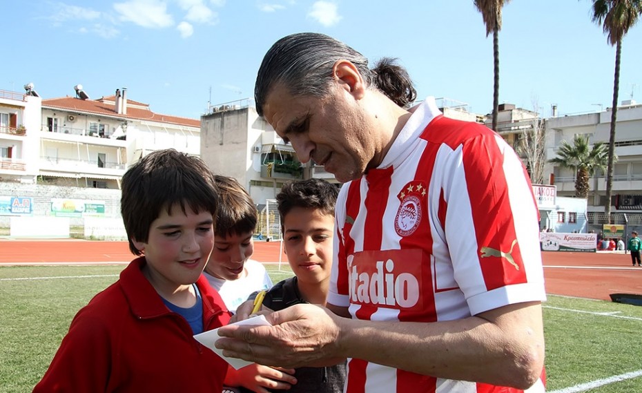 Βαμβακούλας: «Καλύτερος ο Ολυμπιακός…»