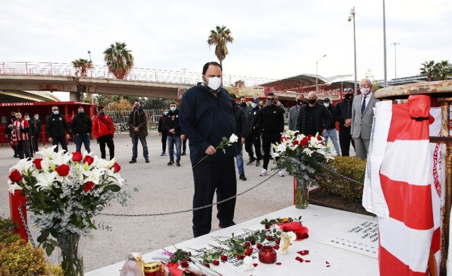 «Φόρος τιμής στη μνήμη των θυμάτων της Θύρας 7» (video)