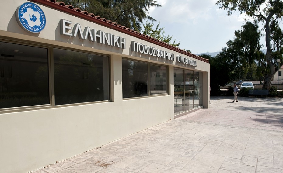 Καλά κρατεί ο... εμφύλιος στην ΕΠΟ