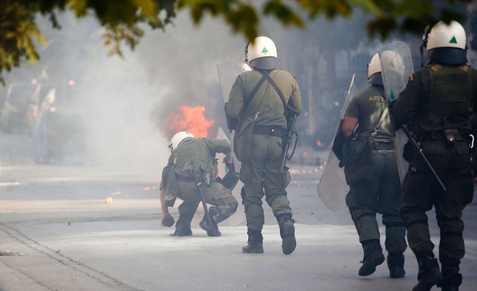 Εμφύλιος στον ΠΑΟΚ και πολύ ξύλο! Οπαδοί του έκαναν ντου στα κεντρικά Θύρας 4 (video)