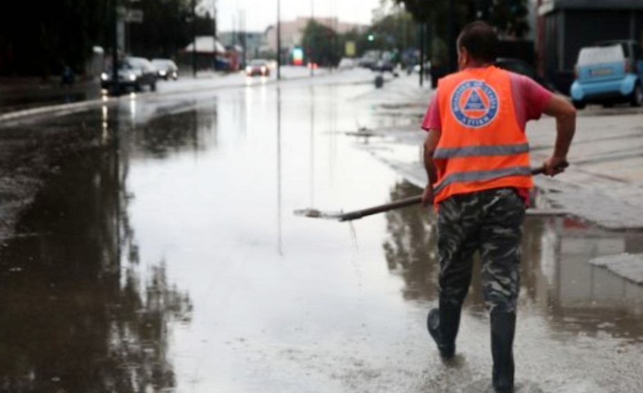 «Πνίγηκε» η Αττική από τα πρωτοβρόχια!