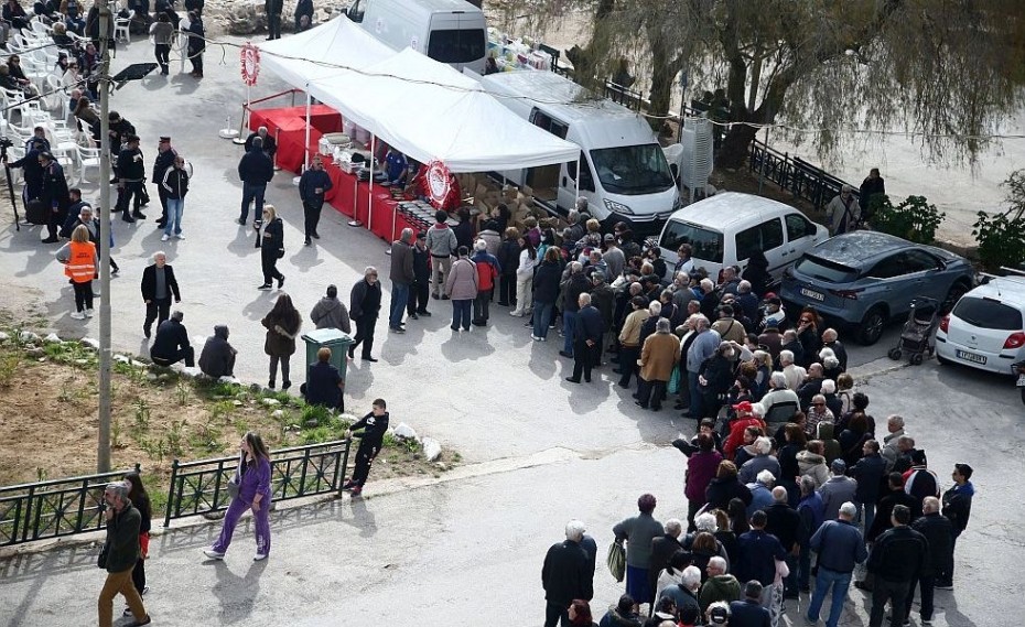 Κούλουμα στον Δήμο Πειραιά, με τη χορηγία του Θρύλου (photos, video)