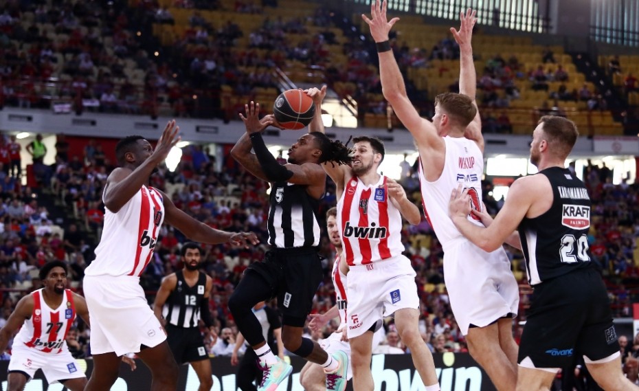 Φέτος τους ψάχνει! Στους τελικούς της Basket League o Ολυμπιακός