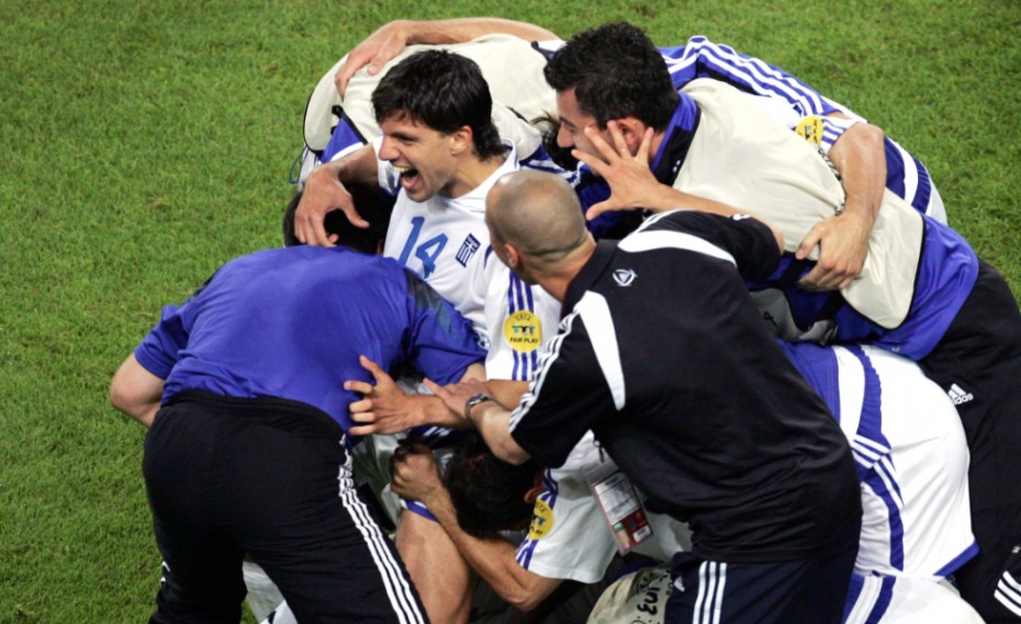 Η «χρυσή» επέτειος του Euro 2004! (video)