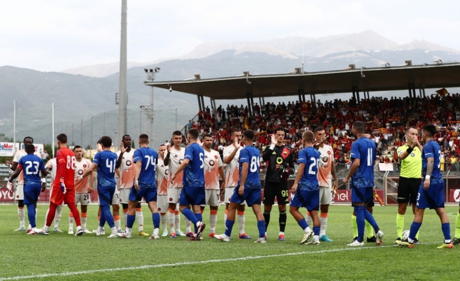 Γέμισαν το γήπεδο για το παιχνίδι με τον κυπελλούχο Ευρώπης Ολυμπιακό οι Ιταλοί! (photos)