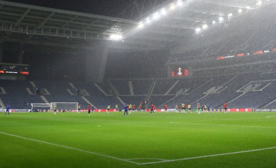 H θέση του κόσμου του Θρύλου στο «Estádio do Dragão» (photo)